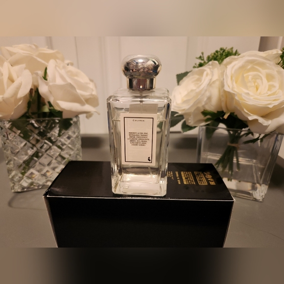 Vintage Black Vetyver Cafe Cologne by Jo Malone; 100ml / 3.4 fl.oz; 78% Full - Picture 2 of 16